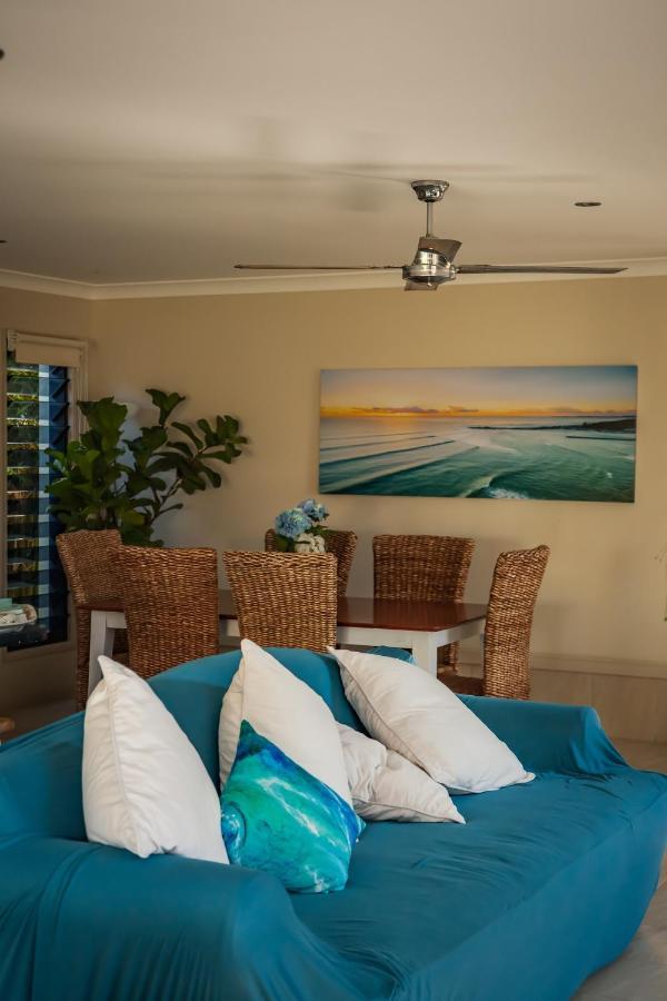 Beach Escape Magnesium Pool Dog Happy GC airport Gold Coast Exterior foto