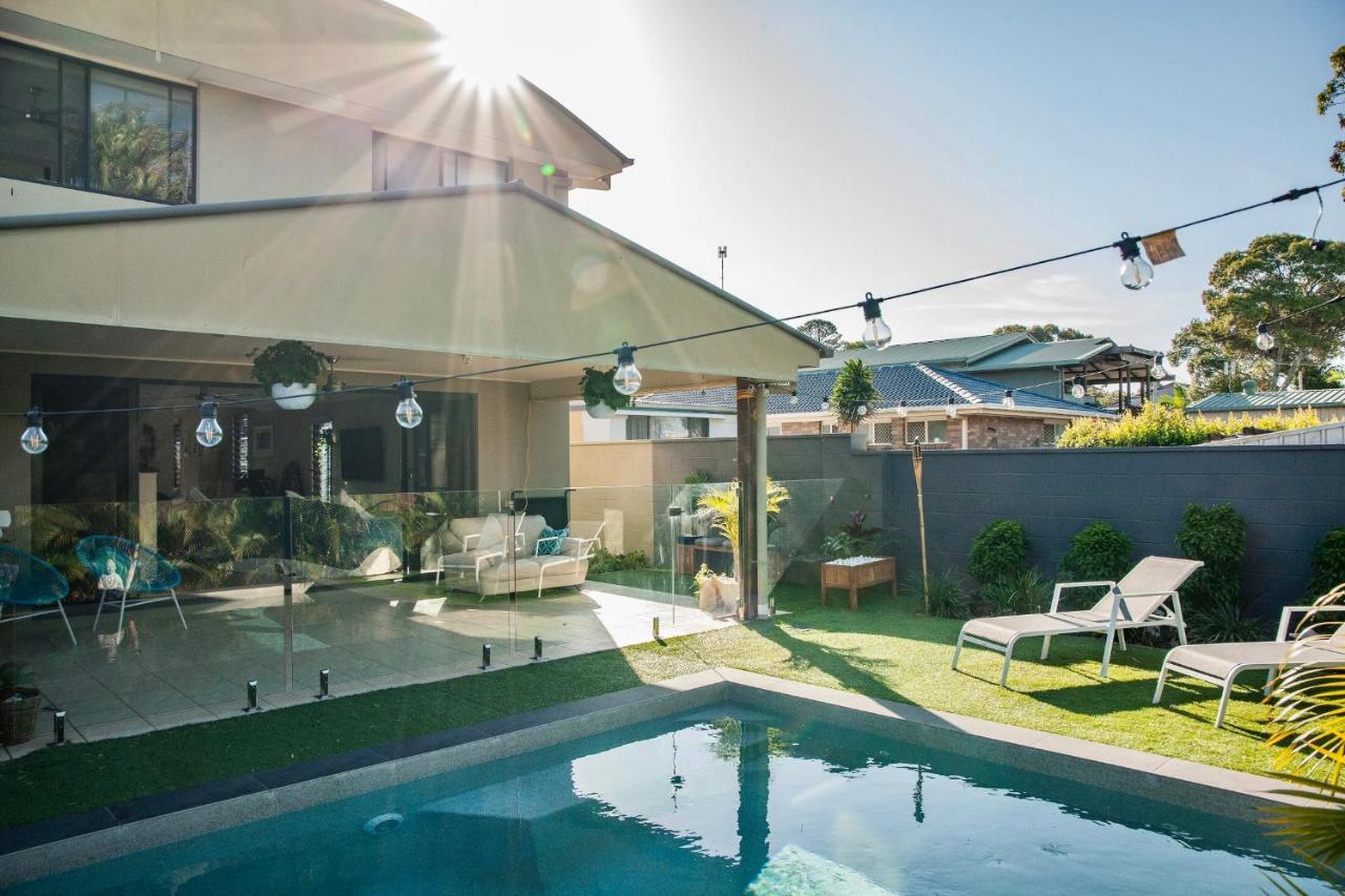 Beach Escape Magnesium Pool Dog Happy GC airport Gold Coast Exterior foto